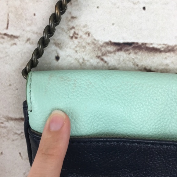 J Crew Green Blue Leather Envelope Chain Purse - Picture 4 of 8